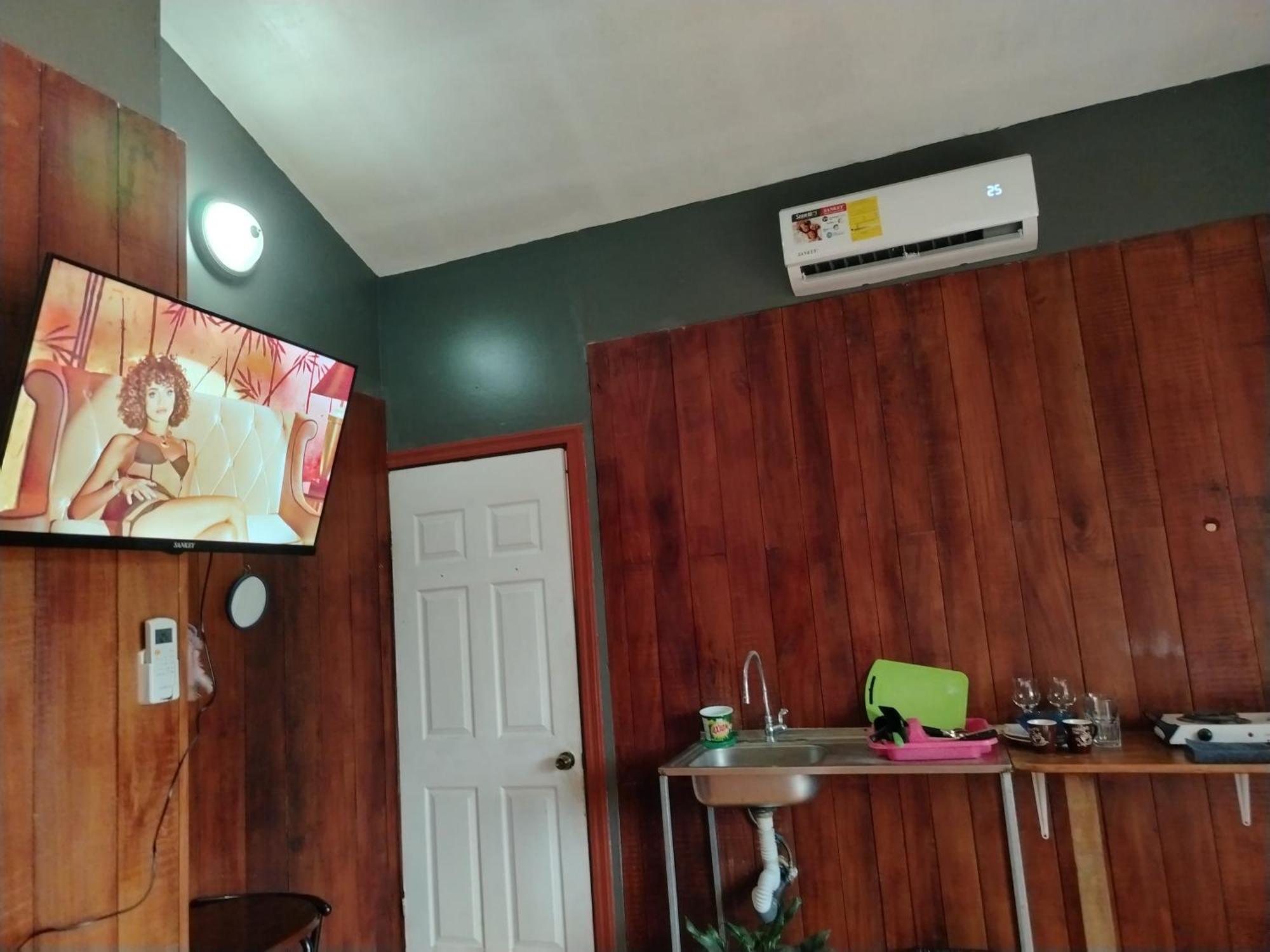 Sura House Corcovado Surinico Room With Ac Puerto Jiménez Екстериор снимка